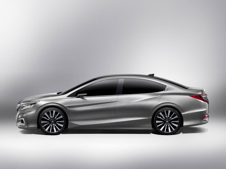  Honda Concept C 2012 года  (фото 11 из 15)
